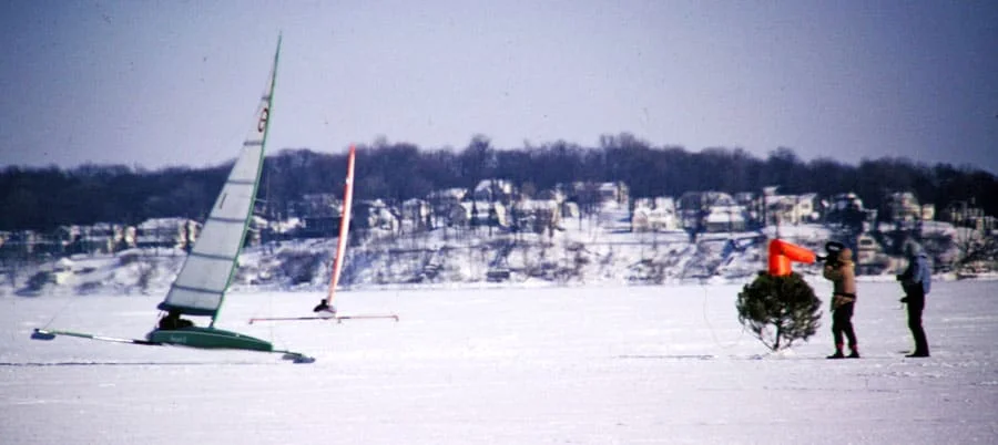 Renegade iceboat